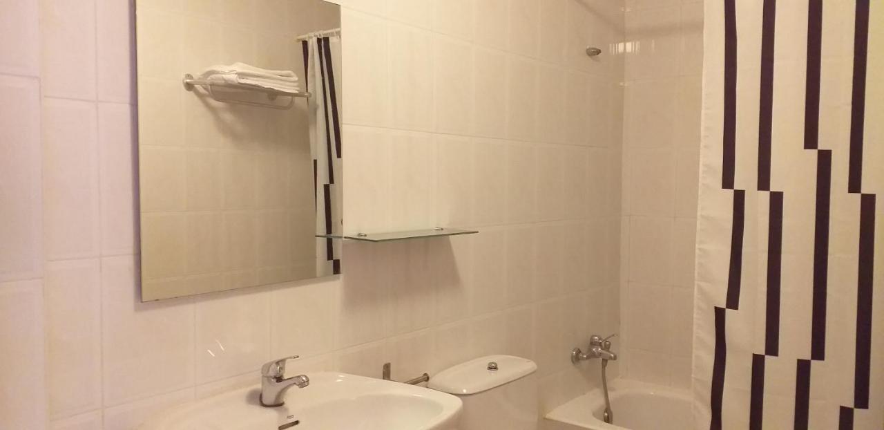 Hostal Meson De Paco Cariñena Dış mekan fotoğraf