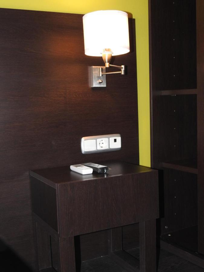 Hostal Meson De Paco Cariñena Dış mekan fotoğraf