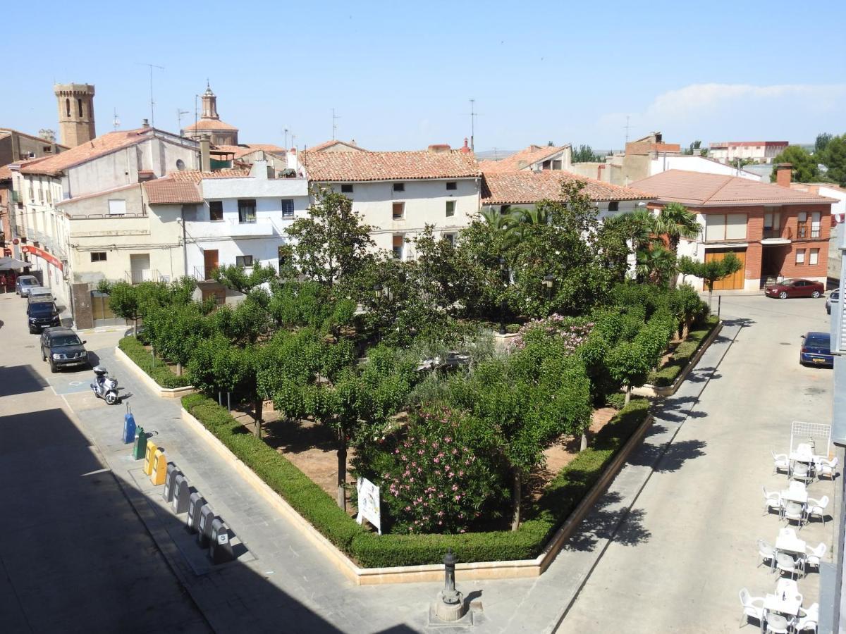 Hostal Meson De Paco Cariñena Dış mekan fotoğraf