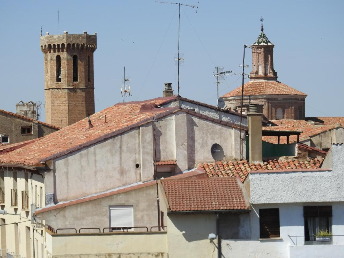 Hostal Meson De Paco Cariñena Dış mekan fotoğraf