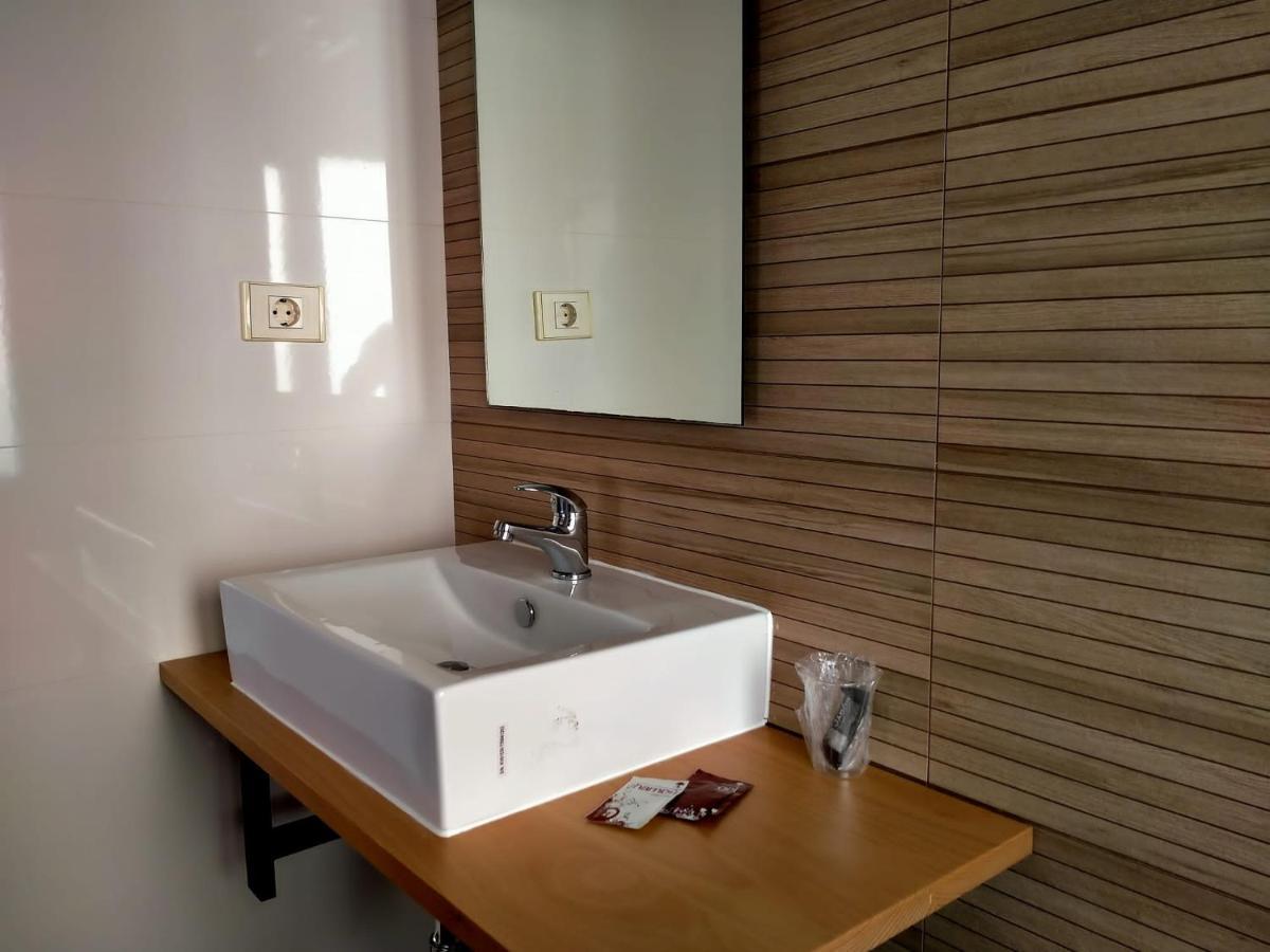 Hostal Meson De Paco Cariñena Dış mekan fotoğraf